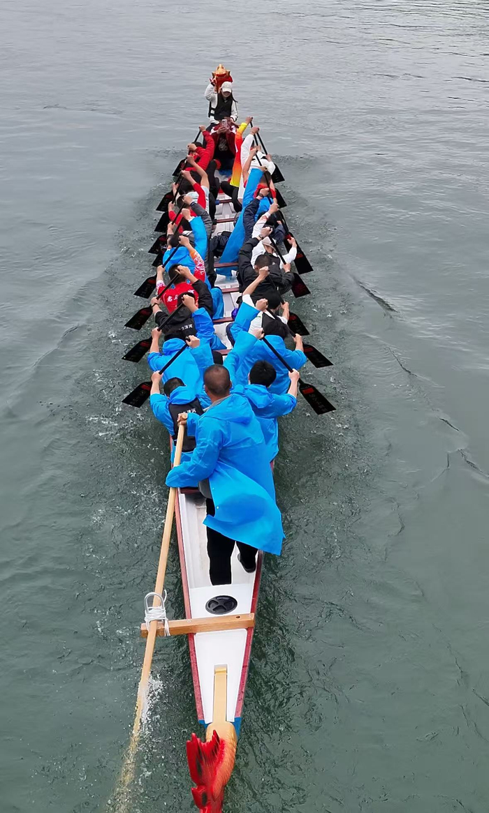 云体育入口-衡阳一女村干部加入“龙超”队担任鼓手：想当好定海神针，用行动证明女子能顶半边天|龙舟|衡阳市|湖南省|洣河村|霞流镇_新浪体育_新浪新闻